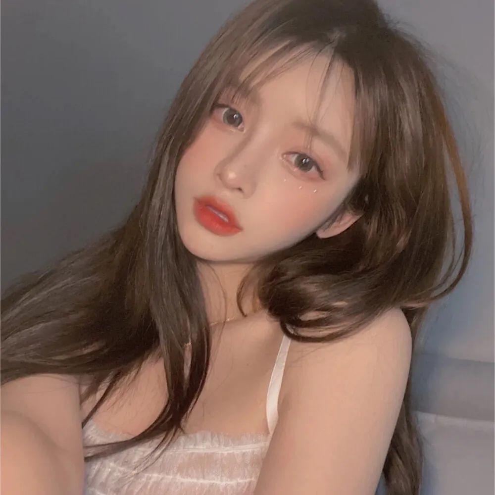 《某男星深夜密会女制片，停车场逗留三小时》配图